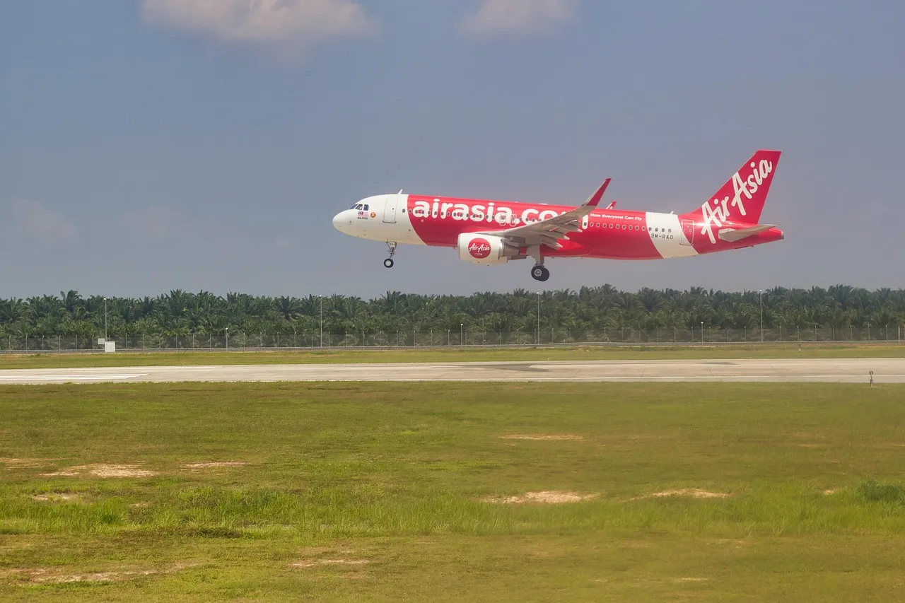 Air Asia: Independent internal inquiry clears Tony, Kamarudin of bribery allegations, posts reinstated